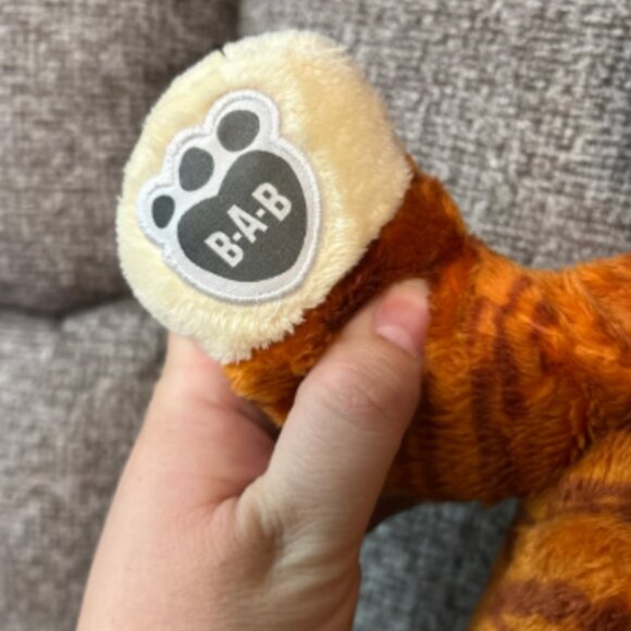 Build A Bear Puss In Boots The Last Wish 18” Plush - Picture 2 of 4